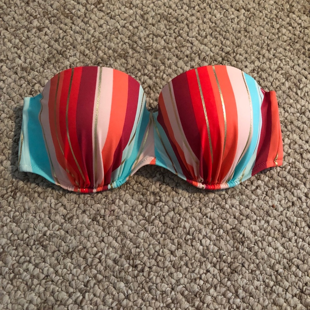 Strapless bikini top